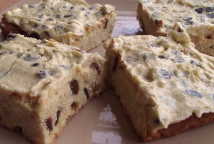 Hollie's Choc-Chip Cookie Bars with Cookie Dough Frosting